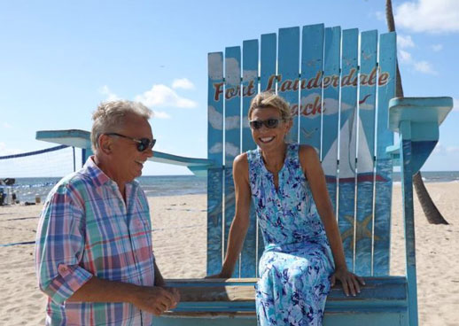Photo of Pat Sajak and Vanna White 