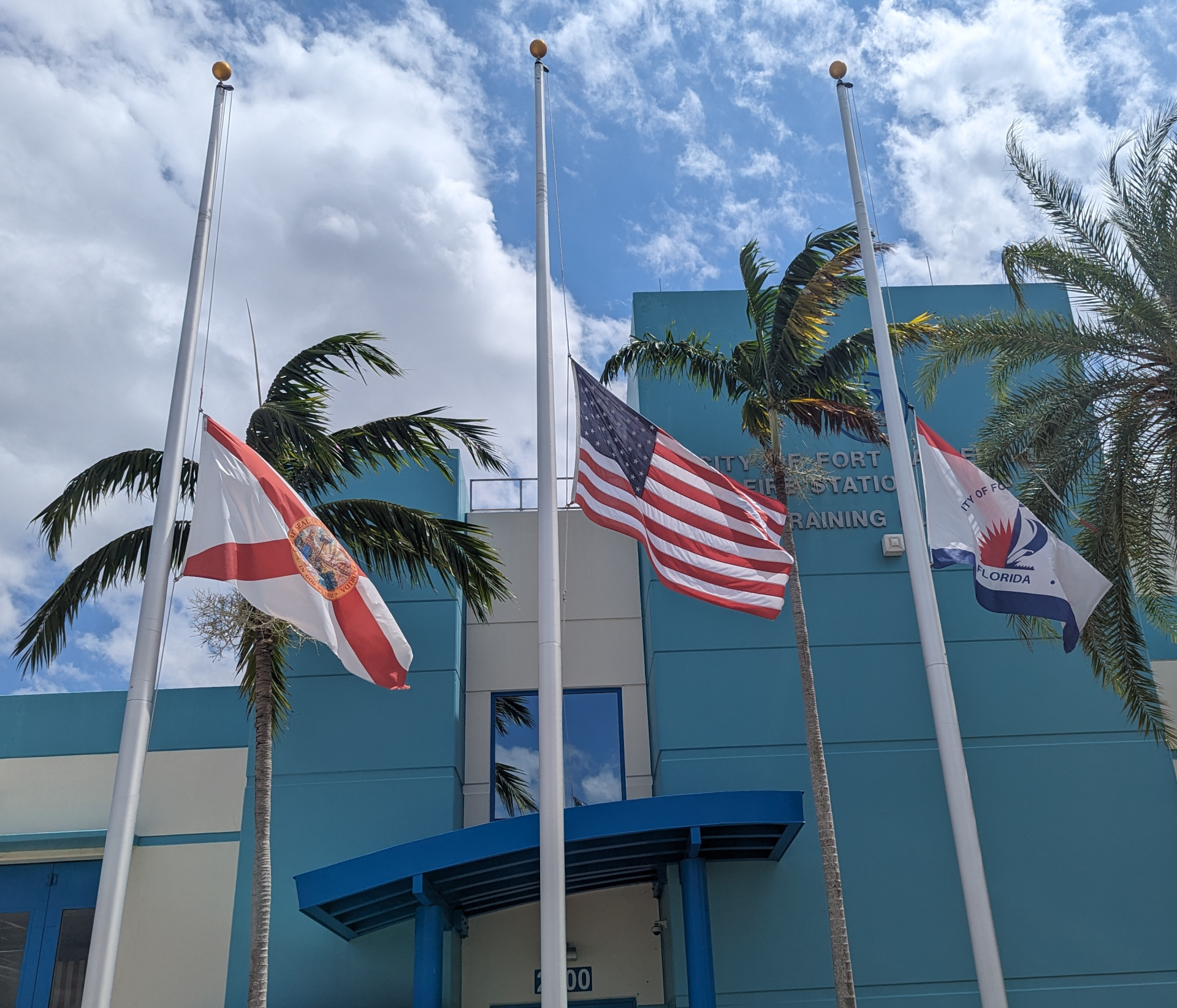 City Facility Flags Lowered in Honor of Peace Officers Memorial Day
